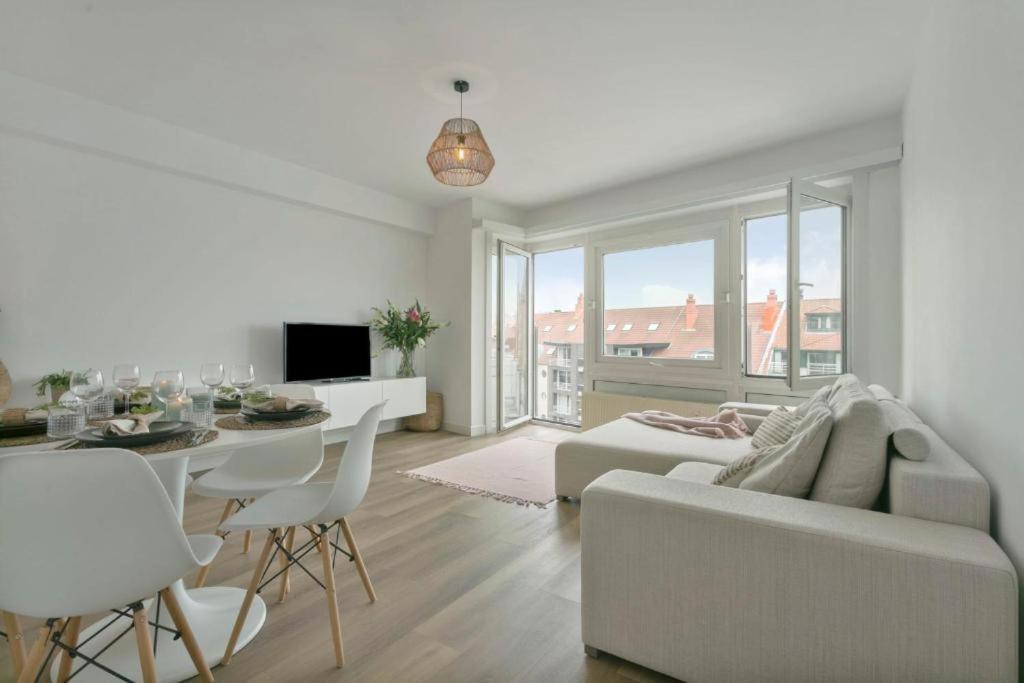 Gezellig Appartement Te Heist-Aan-Zee นอคเคอ-เฮสท์ ภายนอก รูปภาพ
